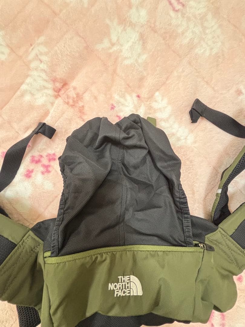 ザノースフェイス　ベイビーコンパクトキャリアー 抱っこ紐　ベビー