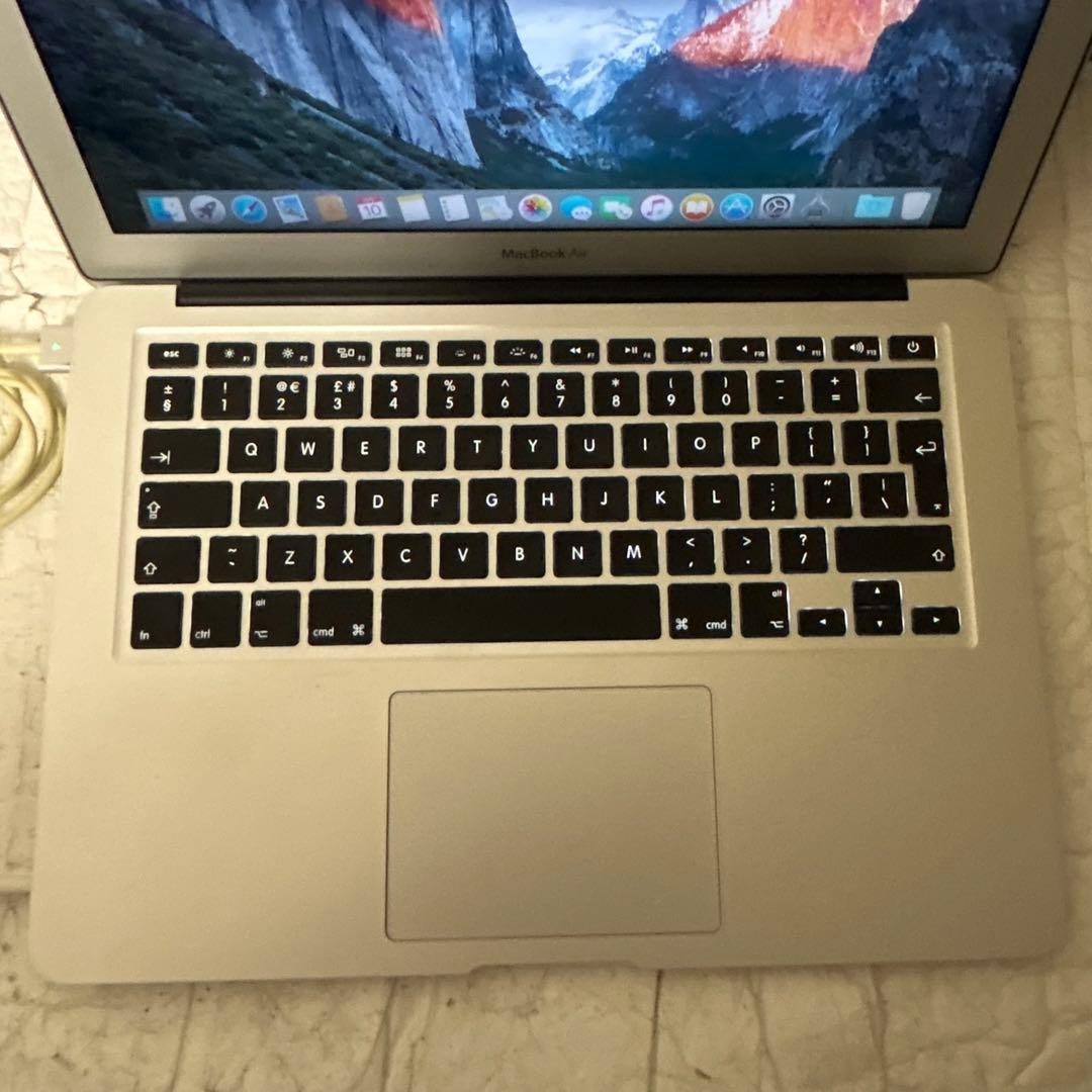 箱付き MacBook Air 13インチ A1466 i7/8G/256G