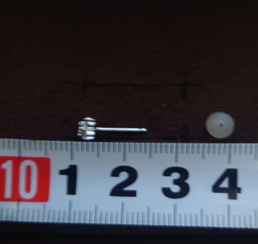 K18WG 片耳ピアス　ダイヤモンド5石アグライア　0.15カラット　松坂屋購入