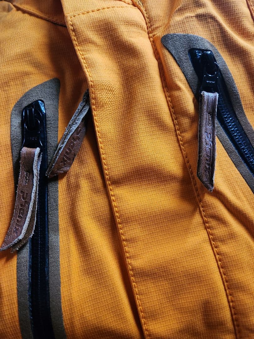 新品未使用 Phenix スキーウェア Lサイズ