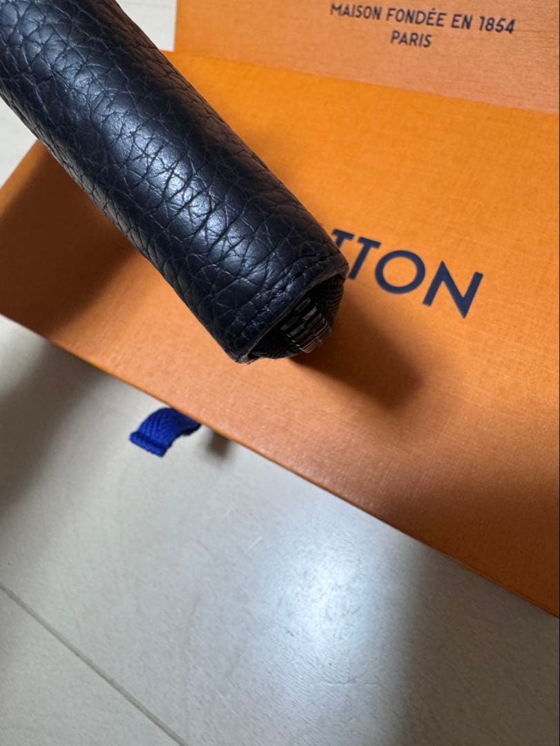 ルイヴィトン　極美品　正規品　ジッピーウォレット　ヴェルティカル