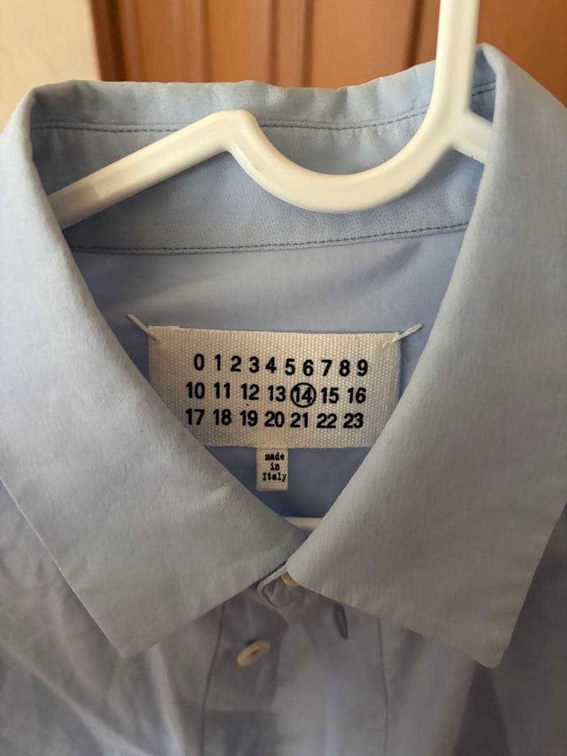 マルジェラ　ライトブルー シャツ