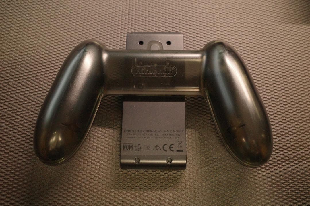 ニンテンドー スイッチ 本体 旧型 2018年 ケース付 Switch