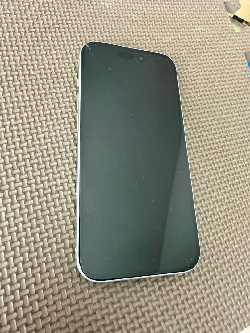 Apple iPhone 15 256GB ミントグリーン 本体