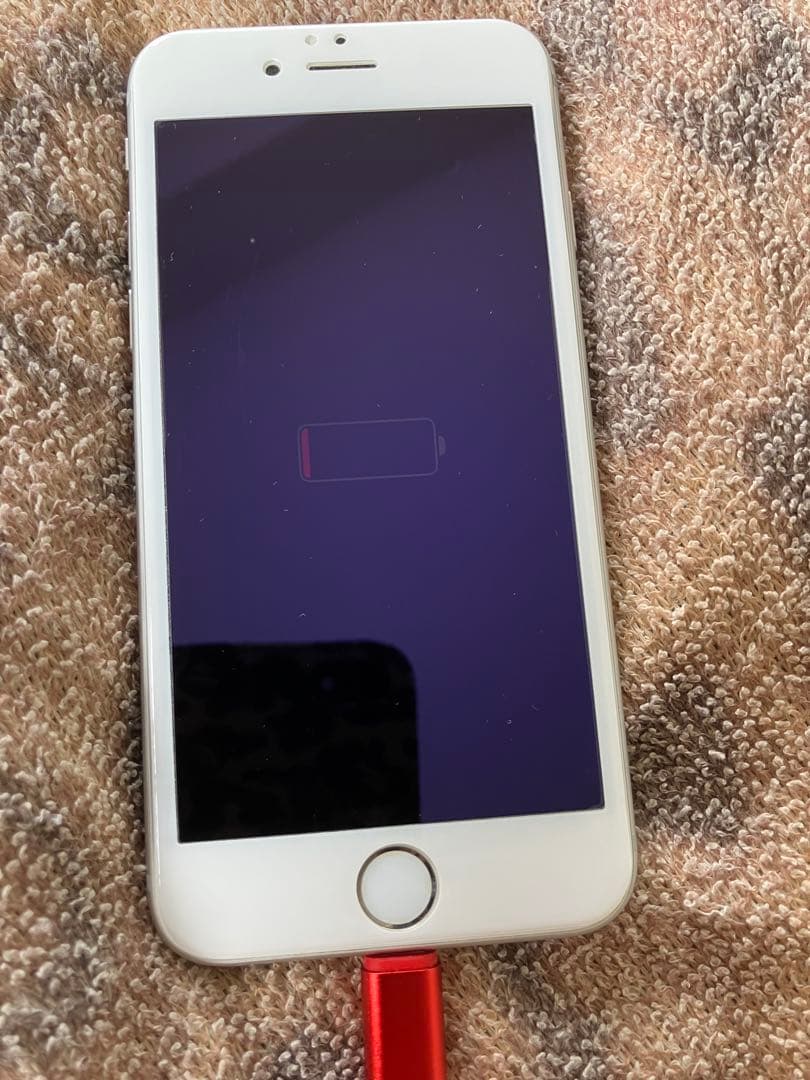 Apple iPhone 6 シルバー 64GB 高級ケース　ガラスフィルム付き