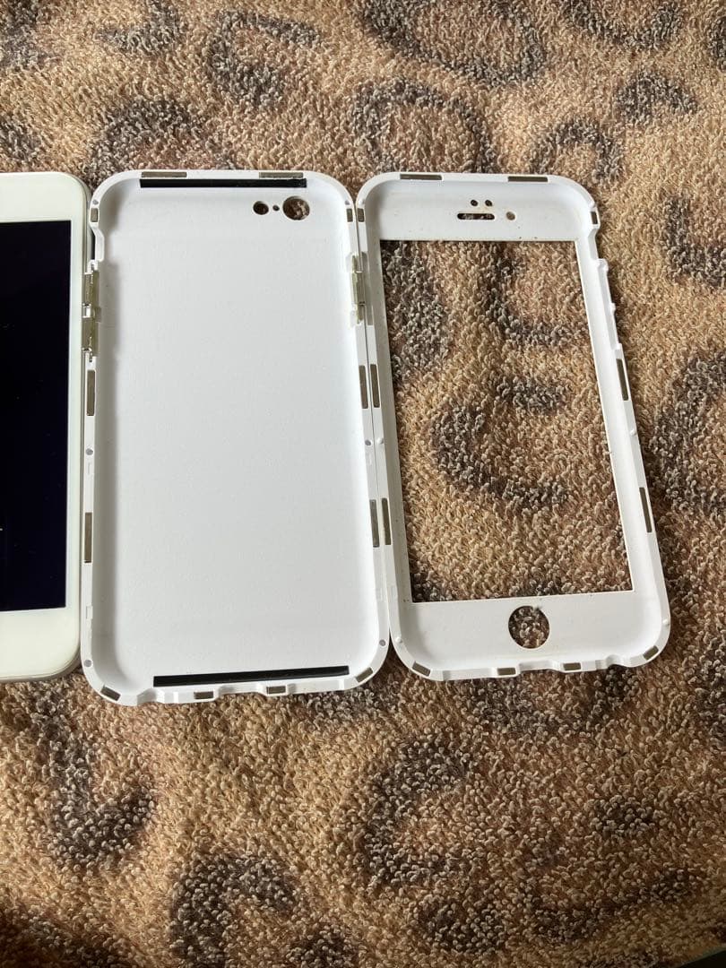 Apple iPhone 6 シルバー 64GB 高級ケース　ガラスフィルム付き