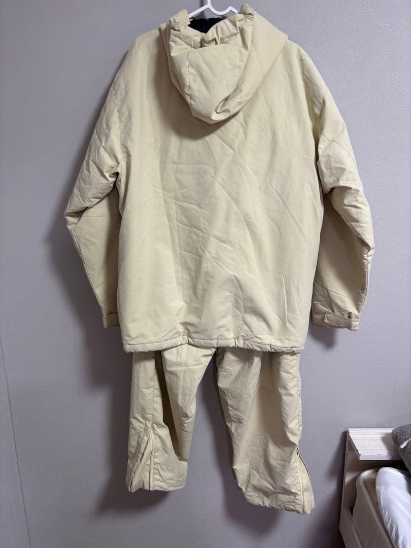 REPUBLIC セットアップ　スノーボードウェア