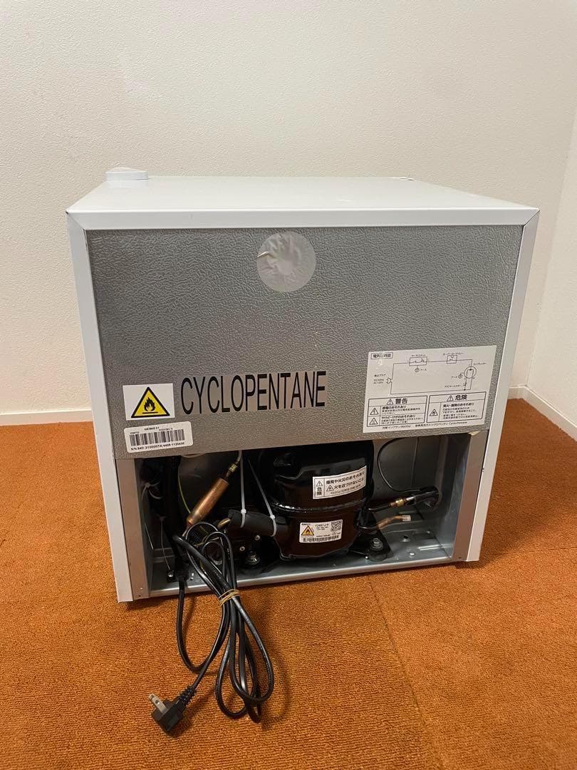 comfee1ドア冷蔵庫 2024年製 45L RCD45WH/E