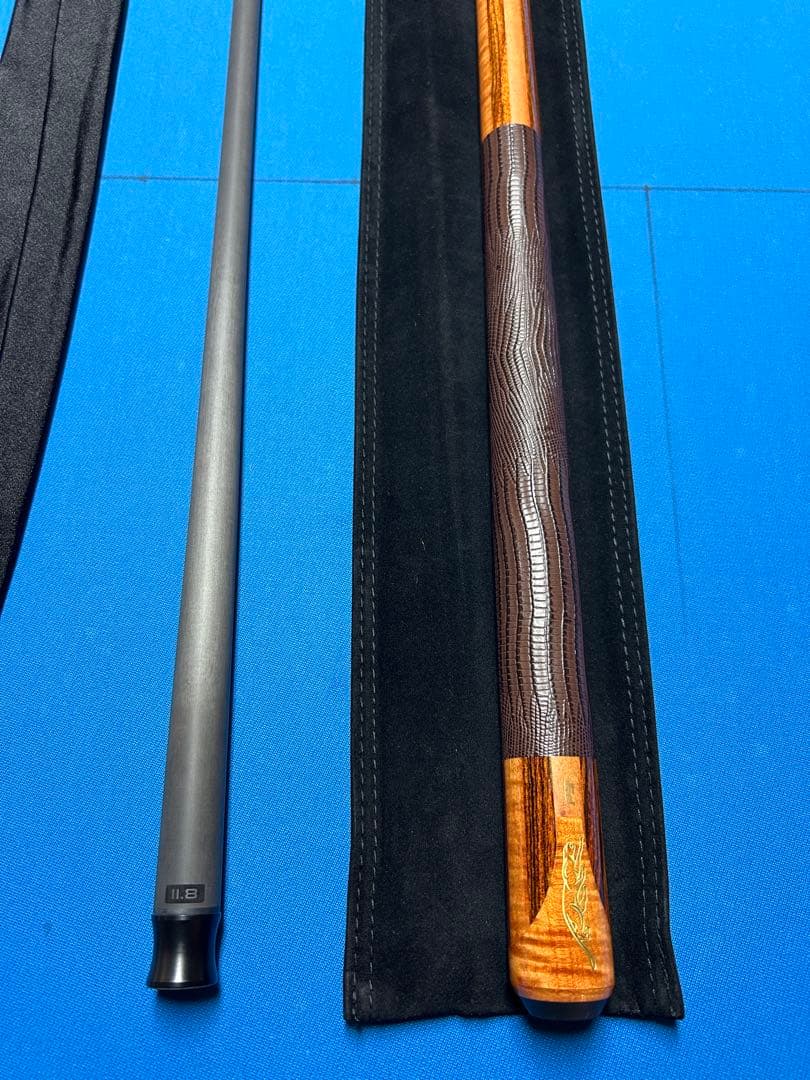 Predator プレデターキュー　P3 AURA ユニロック　レボシャフト付き