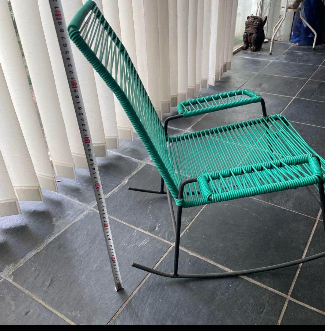 グリーンロッキングチェア アームレスト付き