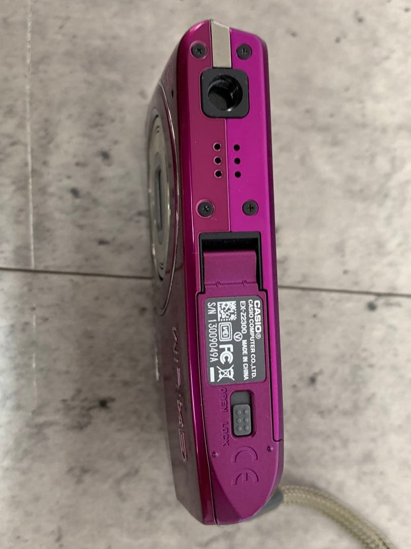 # CASIO EXILIM 14.1 EX-Z2300 デジタルカメラ カシオ