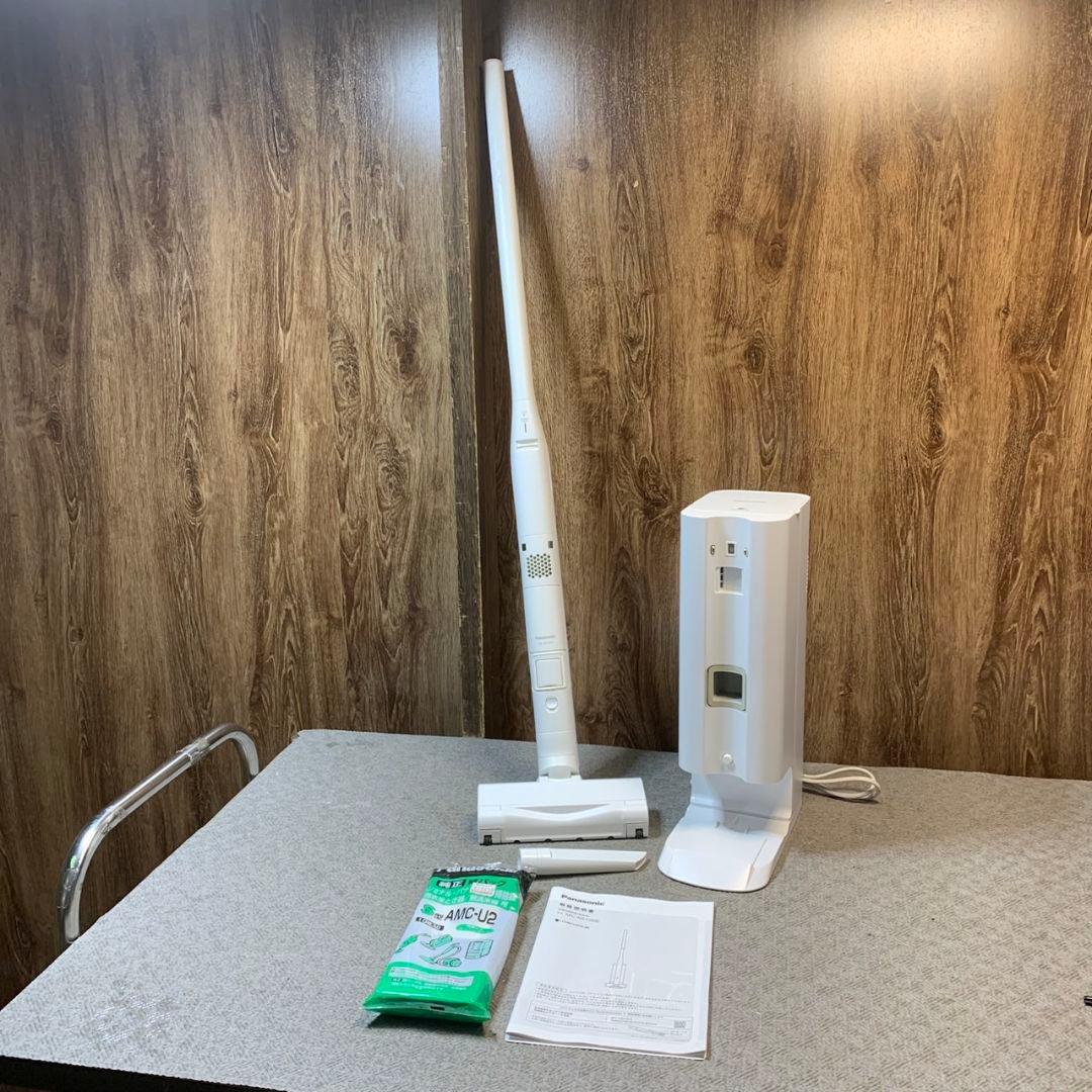 J254 Panasonic MC-NS100K 充電式 掃除機 2023年製