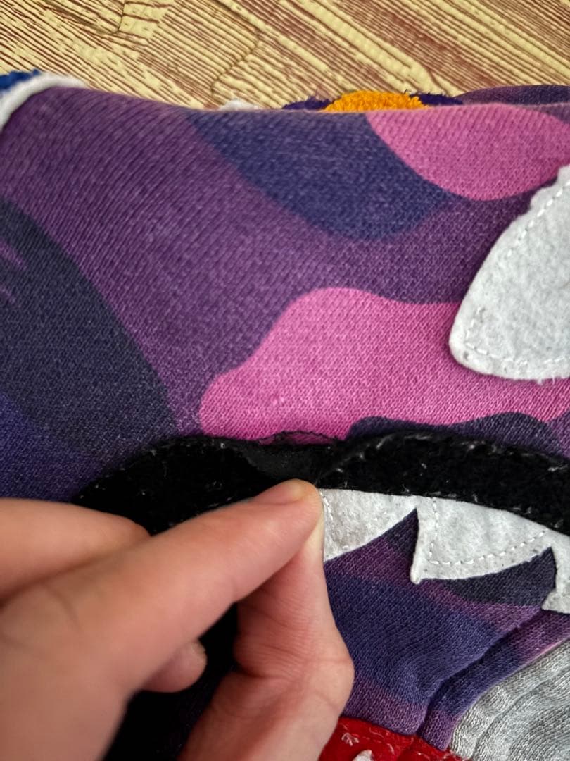 A BATHING APE シャークパーカー　グレー／パープル