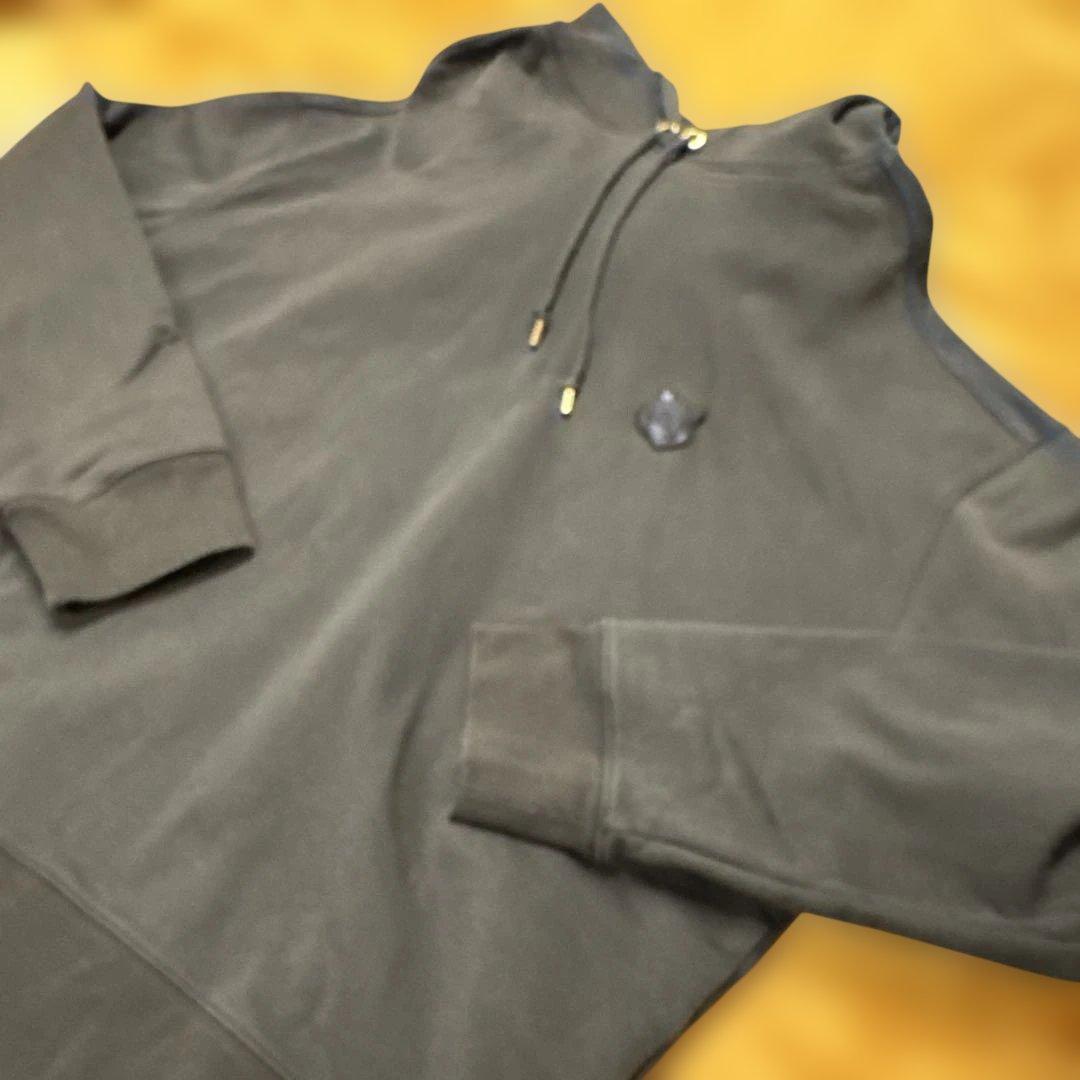 最終値下げ1週間後には終了いたしますMAISON KITSUNE トレーナー３日