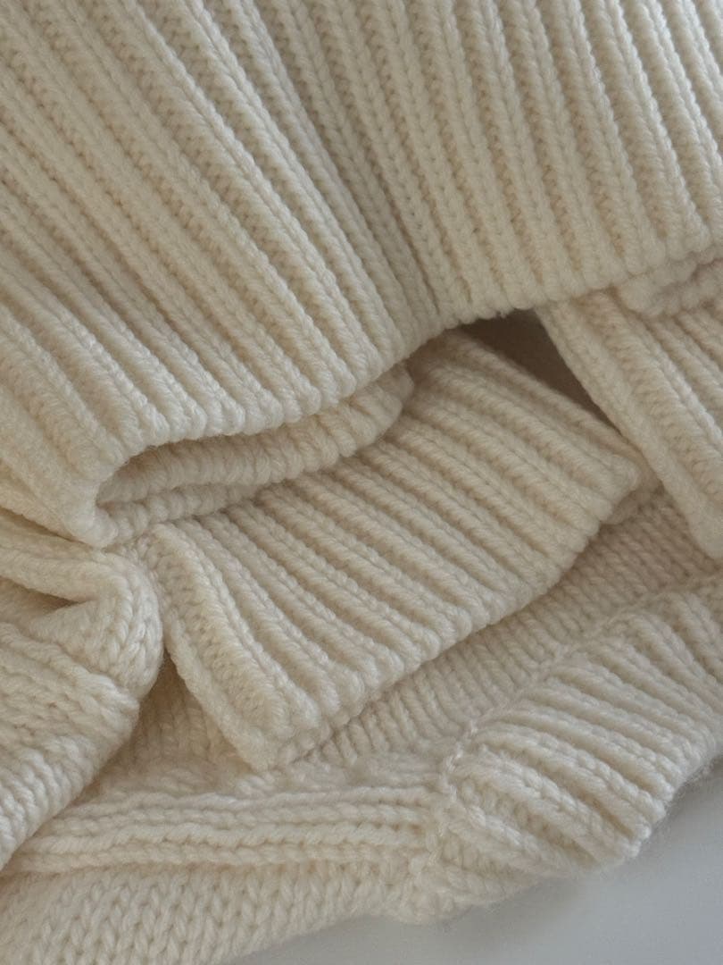 ギャルリーヴィー　ファインウーステッド クルーネックプルオーバー