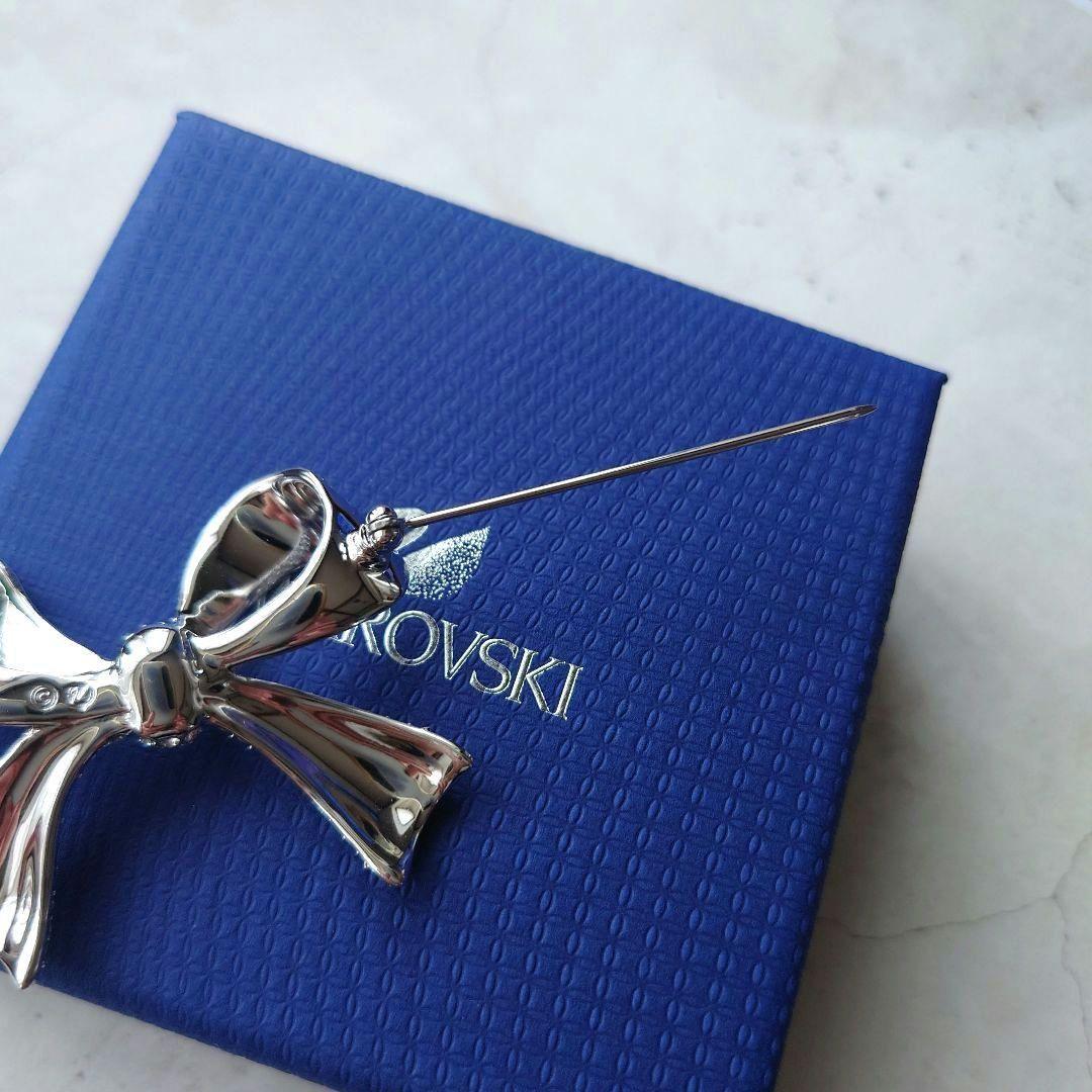 ちー　SWAROVSKI　スワロフスキー　ブローチ　リボン
