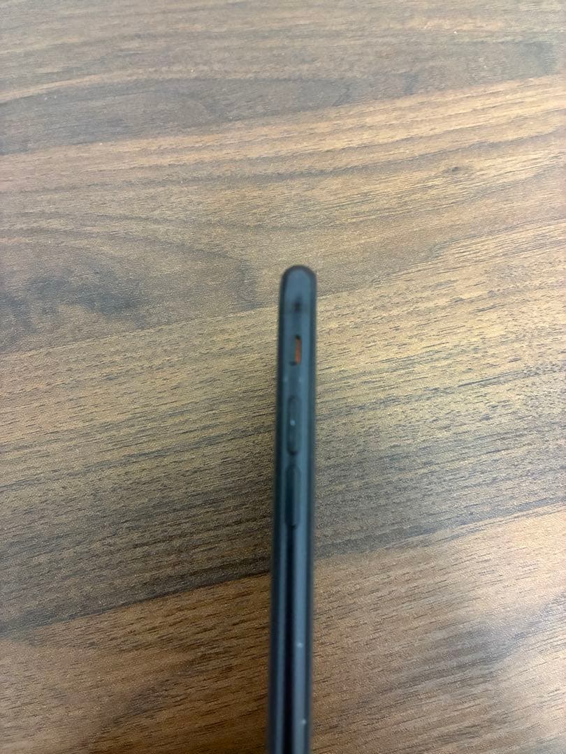 Apple iPhone SE 第二世代　128GB SIMロック解除済み