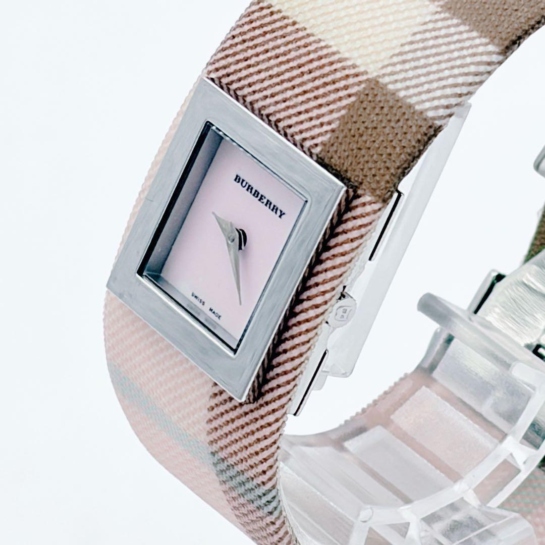 希少 バーバリー 腕時計 BU4010 チェック柄 ピンク×ブラウン 稼働品