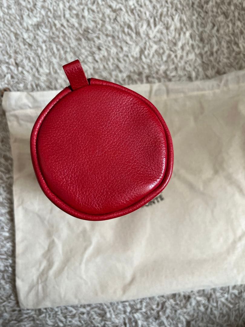 【新品未使用】IL BISONTE 筒型ポーチ