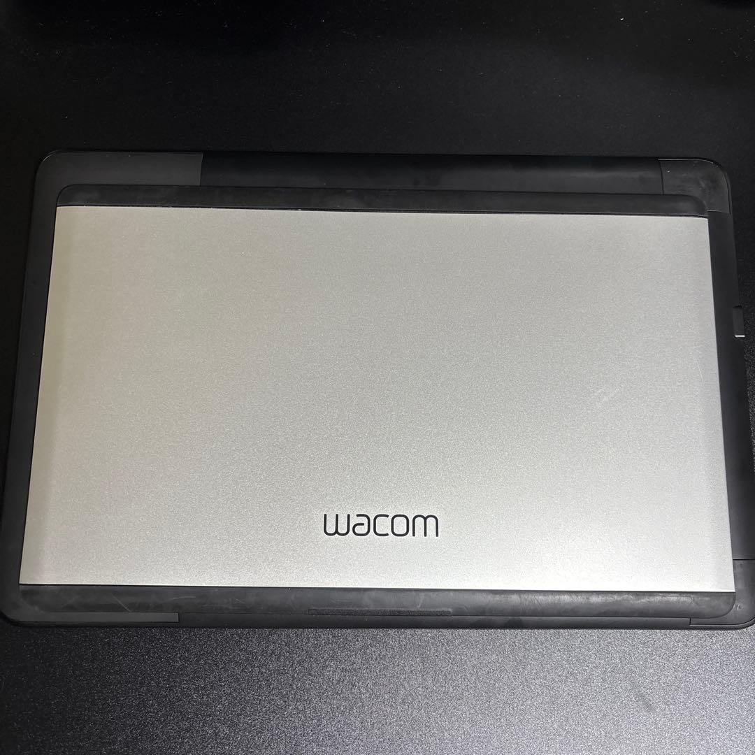 液タブ・ペンタブ Wacom Cintiq 13HD