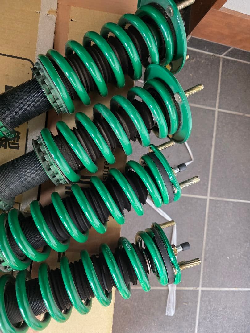 TEIN FLEX Z車高調　210クラウン