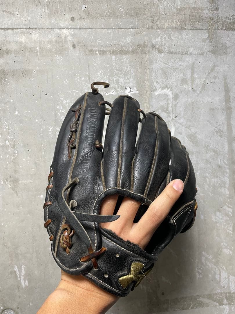 ［おかわり］アンダーアーマー　硬式内野手用グローブ　松田宣浩モデル