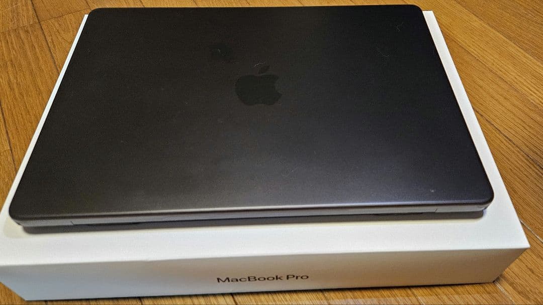 MacBook Pro M4 14.2インチ 16GB 1TB スペースブラック