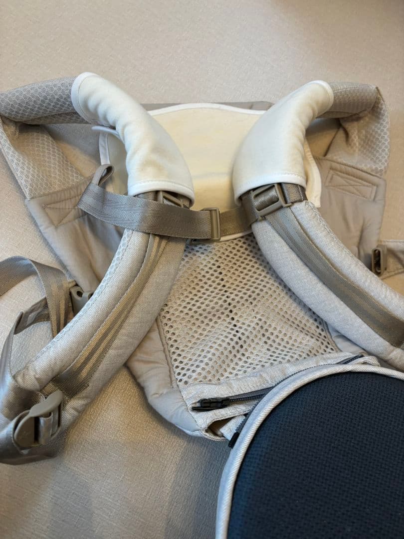 抱っこ紐　ミキハウス×ポグネー　ベビーキャリアインサート　ヒップシート