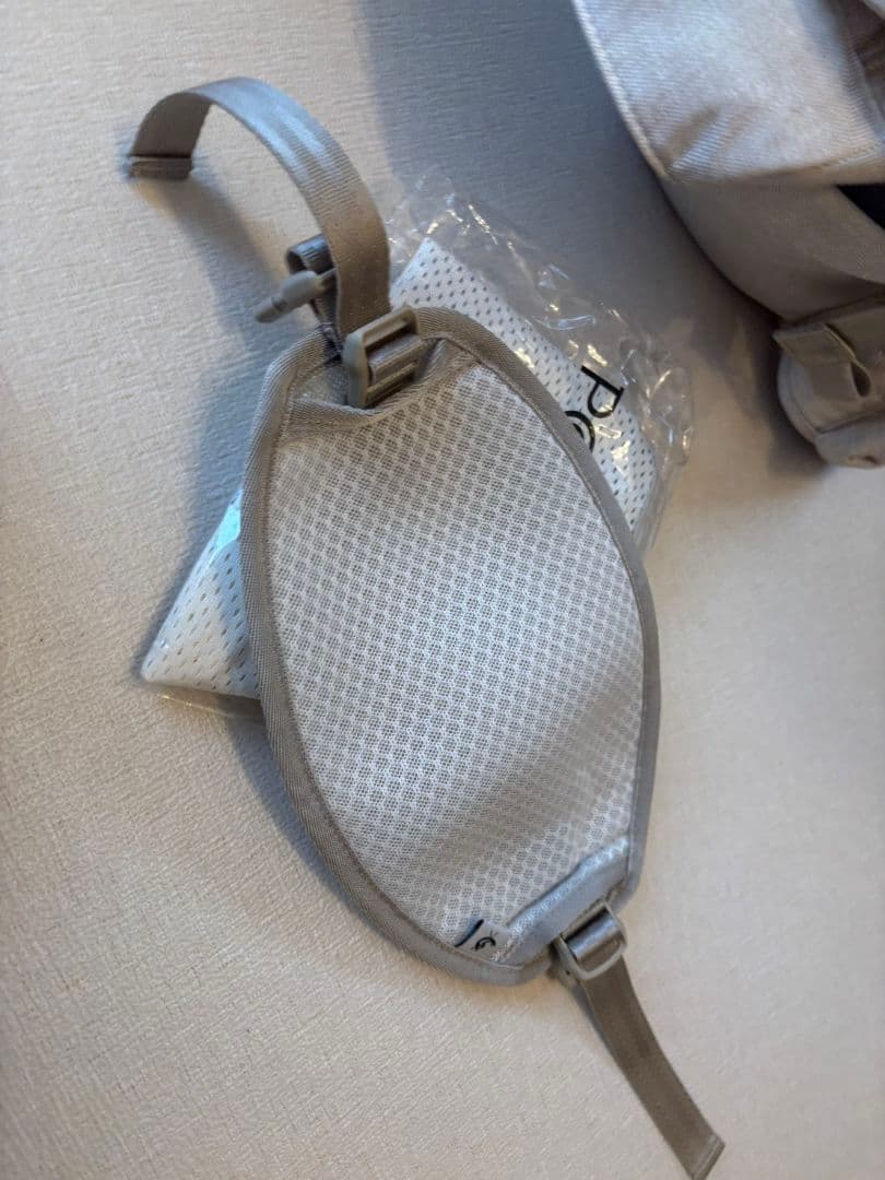 抱っこ紐　ミキハウス×ポグネー　ベビーキャリアインサート　ヒップシート