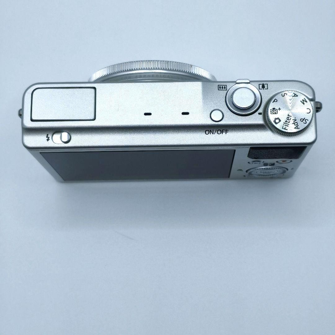 【美品】 FUJIFILM フジフィルム XQ1 元箱付き シルバー 動作OK
