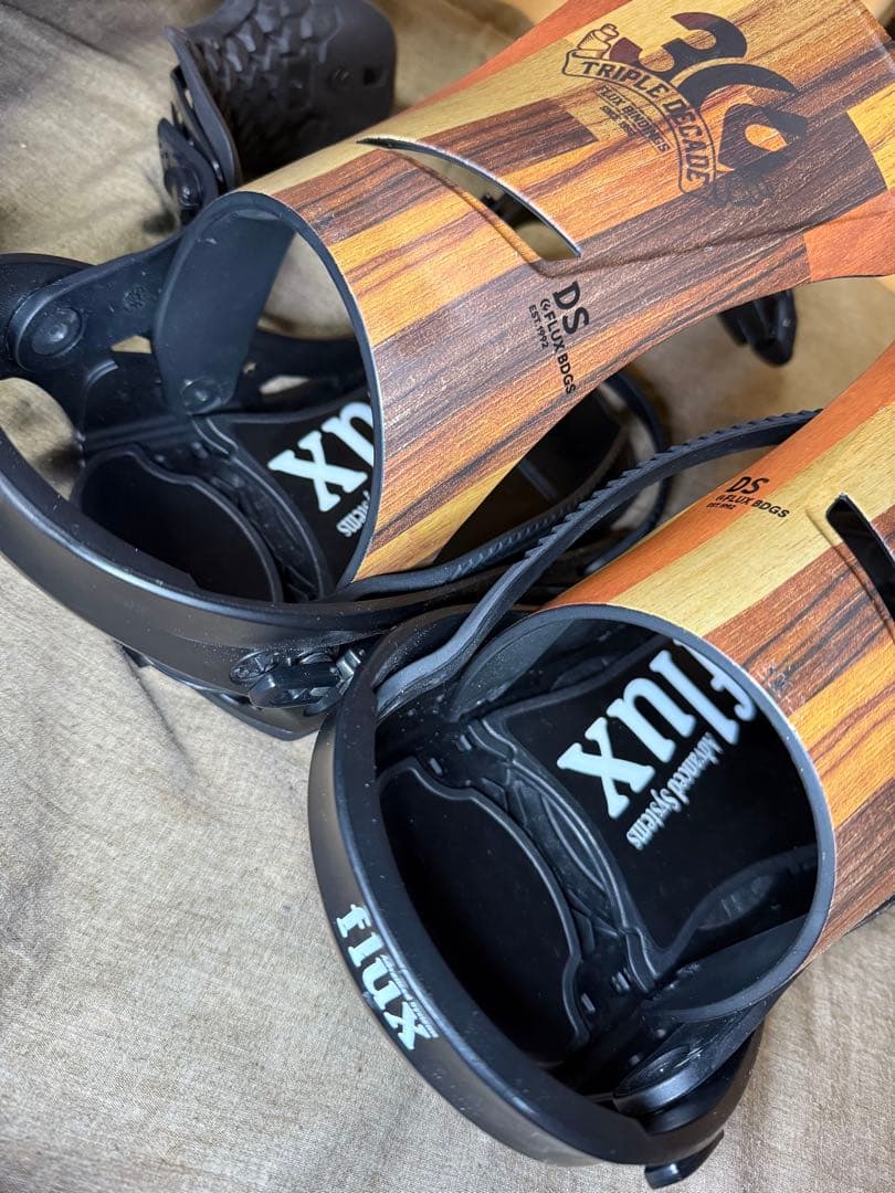 美品 限定品 FLUX DS サイズM