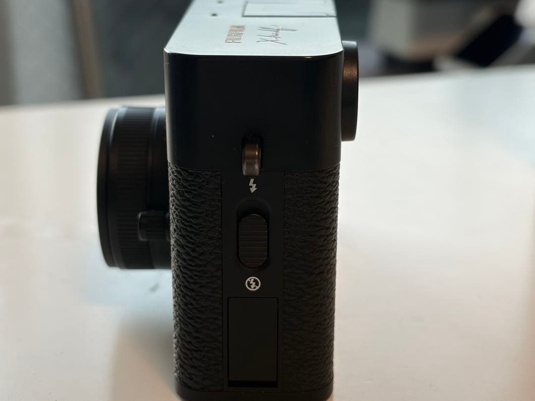 FUJIFILM X-half ミラーレスカメラ 本体