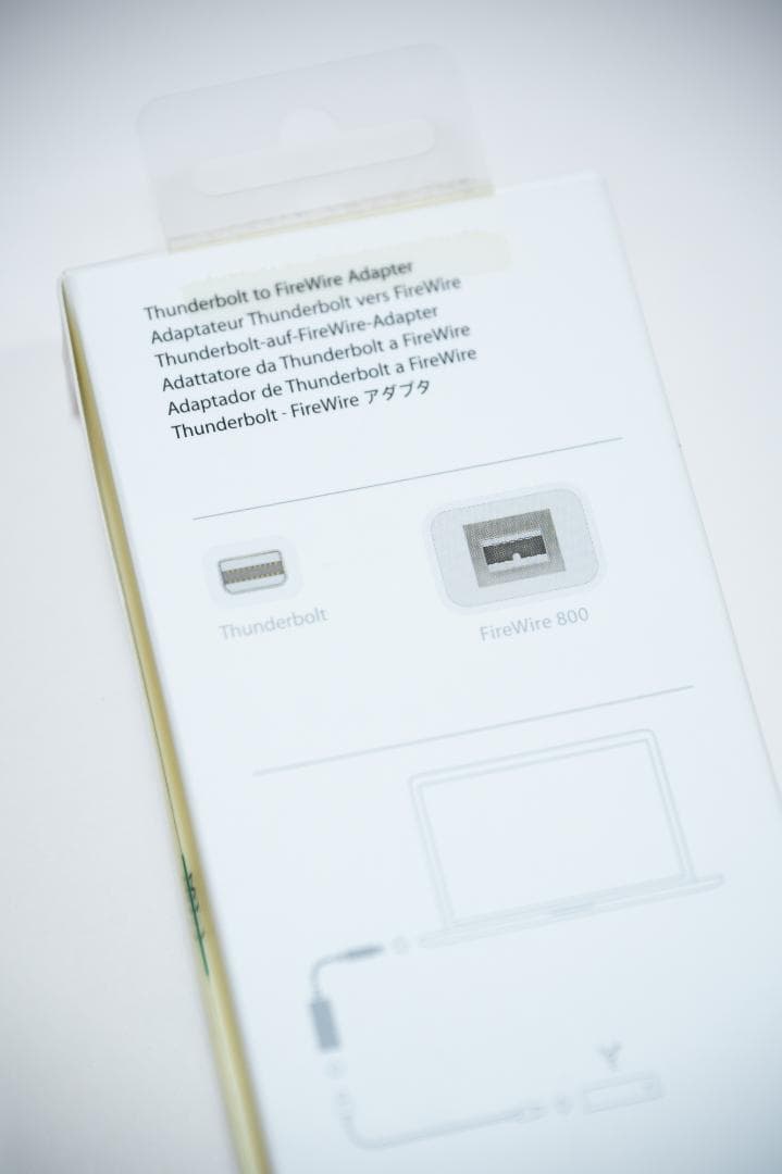Apple純正 Thunderbolt to FireWire Adapter