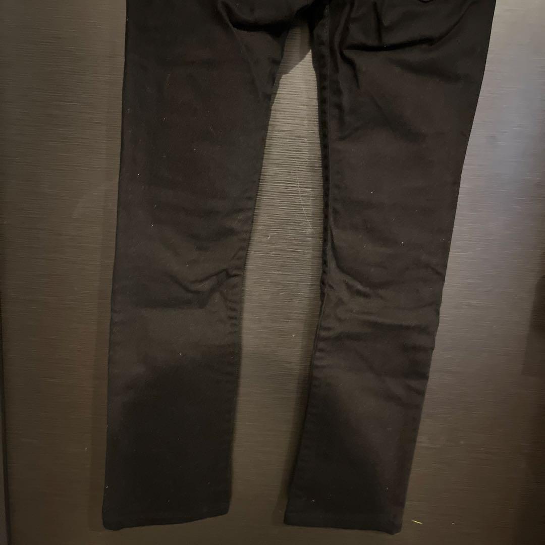 ビジュー付きブラックデニムパンツ　24