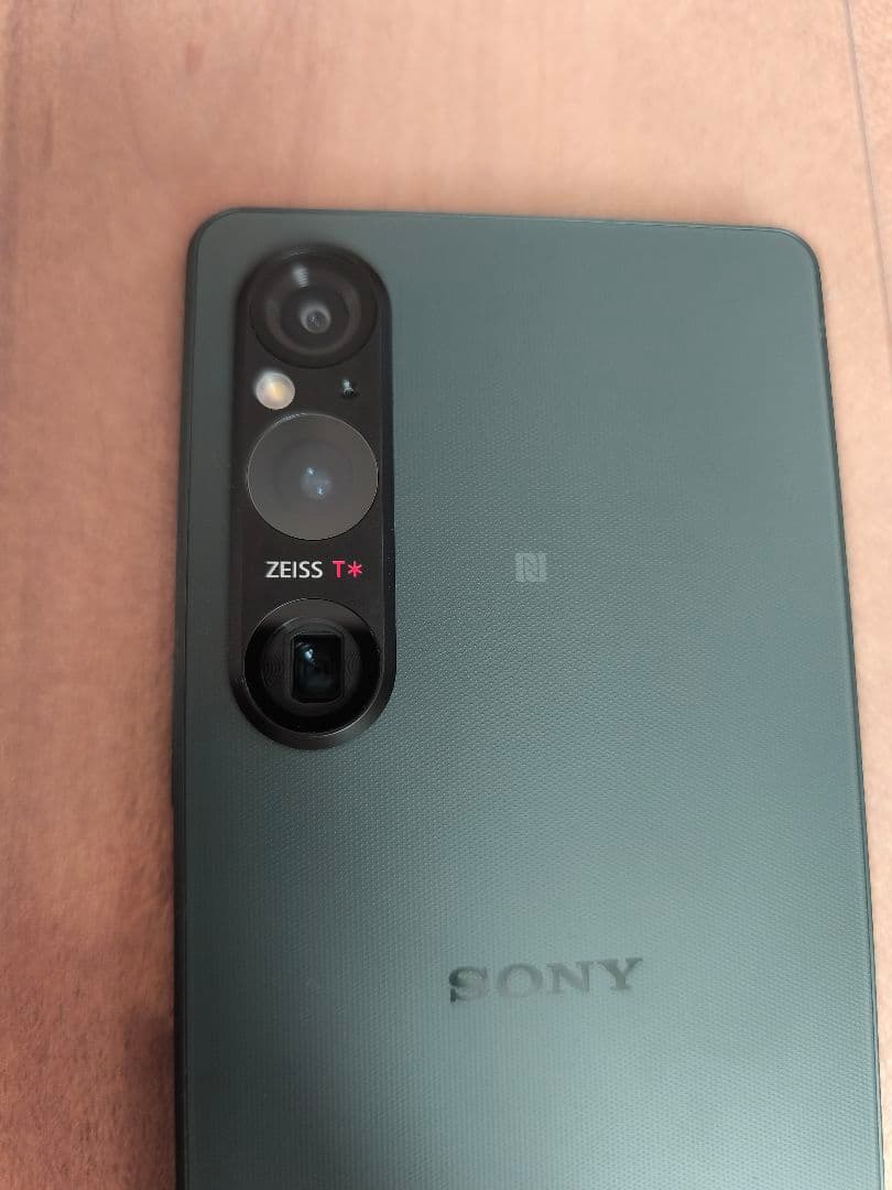 SONY Xperia 1 V SIMフリーモデル　カーキグリーン