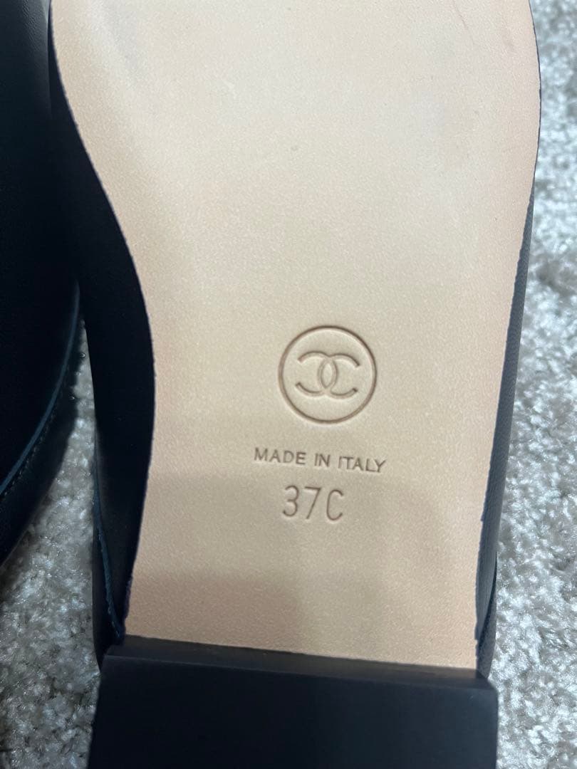 CHANEL♡新品ブラックレザー ミュール パール装飾