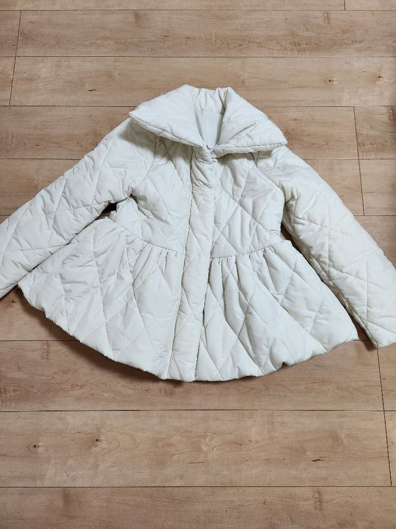 未使用！フィットモア☆ペプラムキルティング中綿ジャケット
