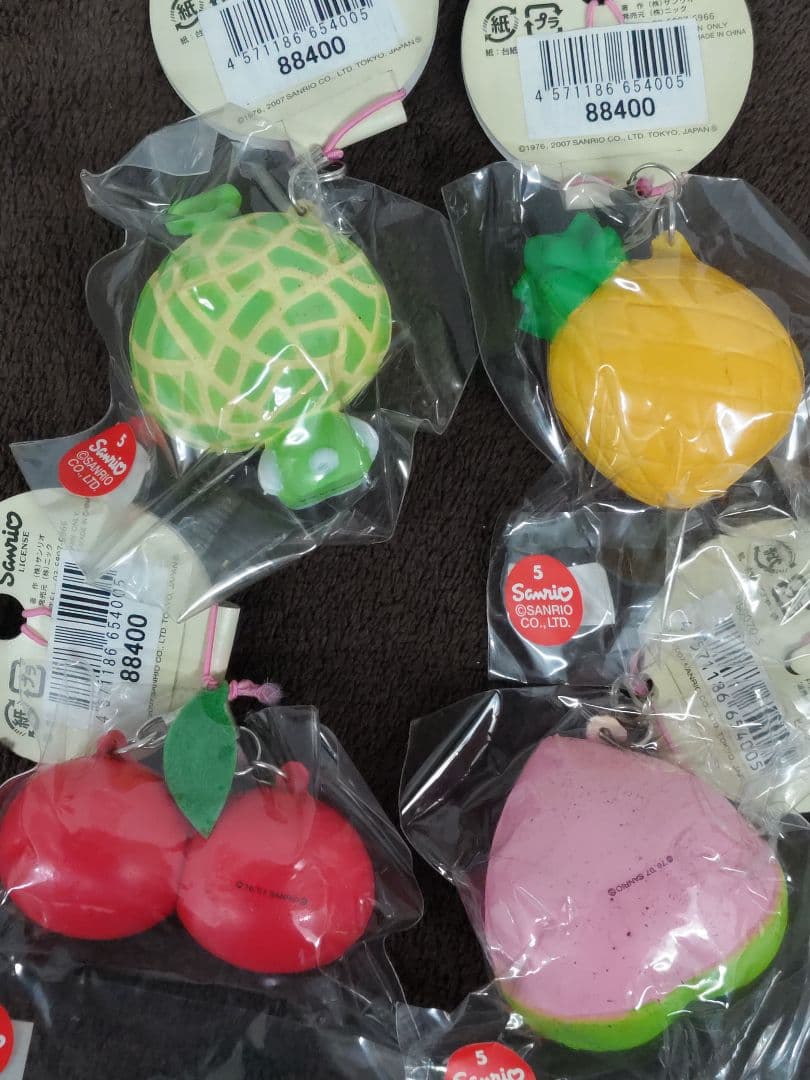 HelloKitty ハローキティ フルーツやわらかマスコット 他ぬいぐるみ