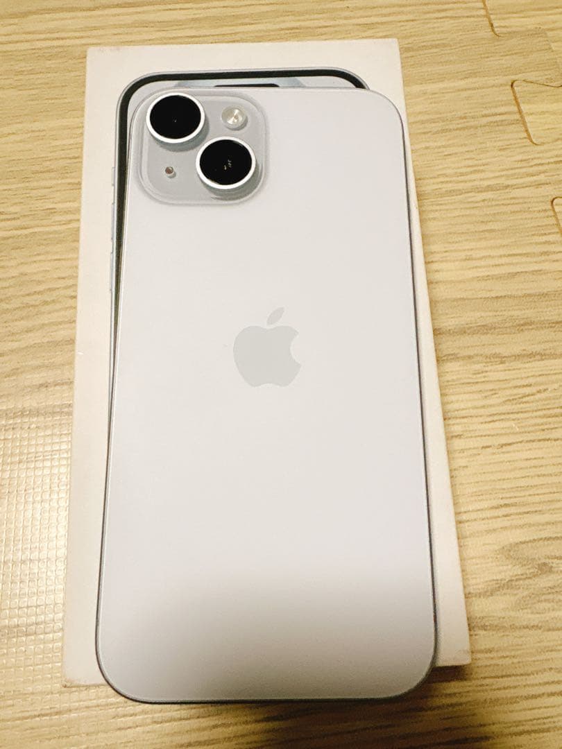 Apple iPhone 15 ブルー 本体　値下げ中