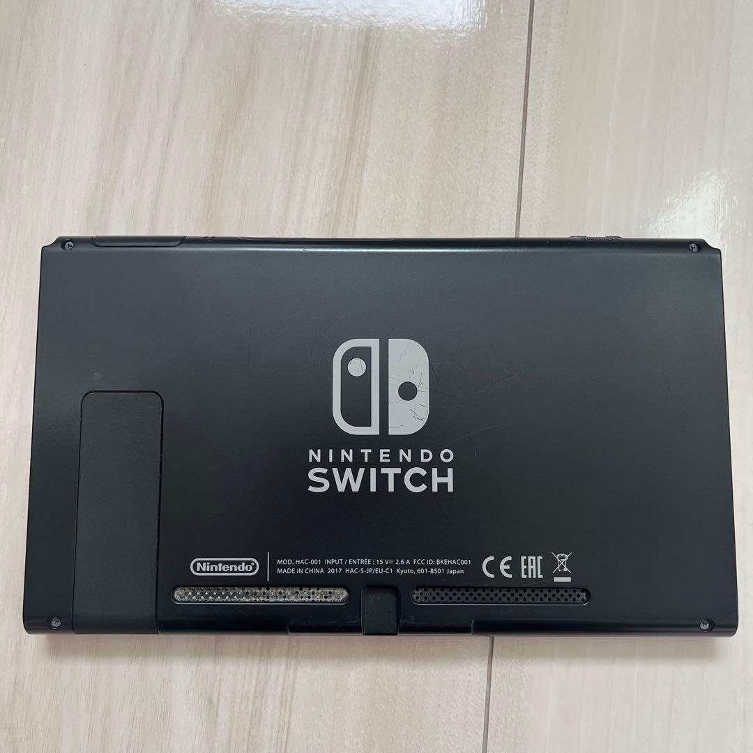 Nintendo Switch 本体　プロコン２個　イヤホン　ソフト&ケース