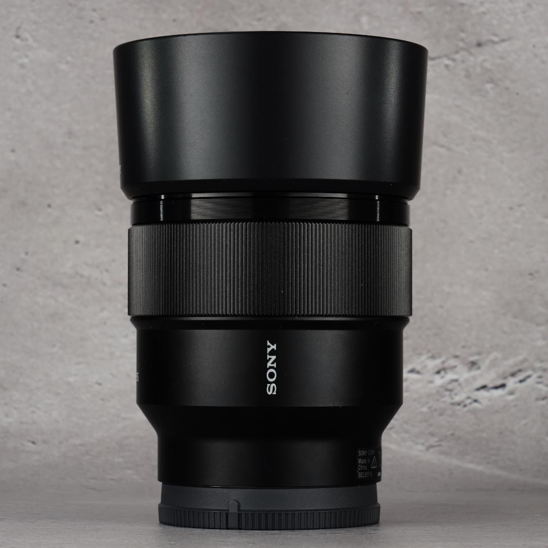 プロ検査済み未使用級◆隠れGレンズSEL85F18で子供の一瞬を作品に