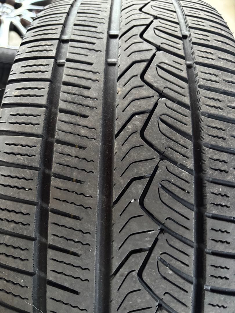 送料無料　ハリアー60トヨタ 18インチ 純正ホイールタイヤセット 2023製