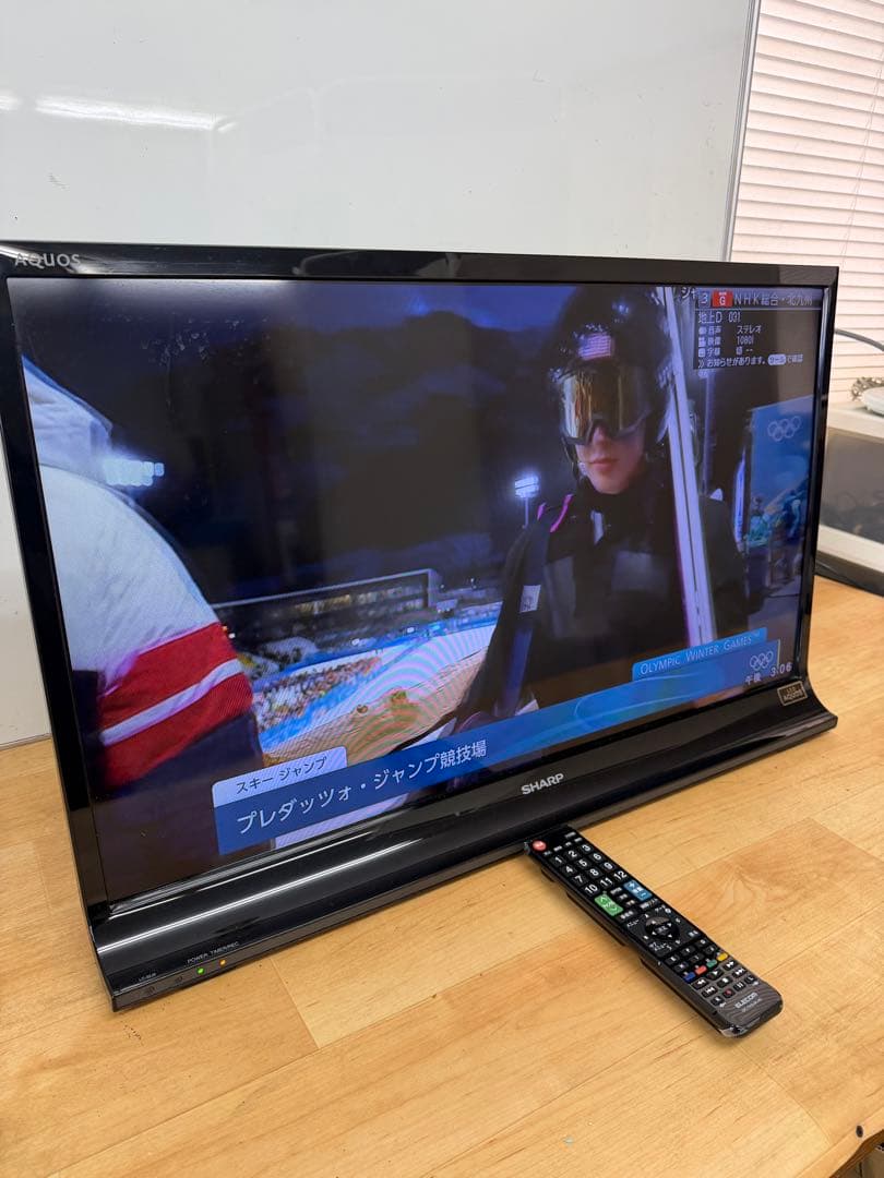 SHARP シャープ テレビ 32型 地デジ 地上波 2013式 薄型 動作品