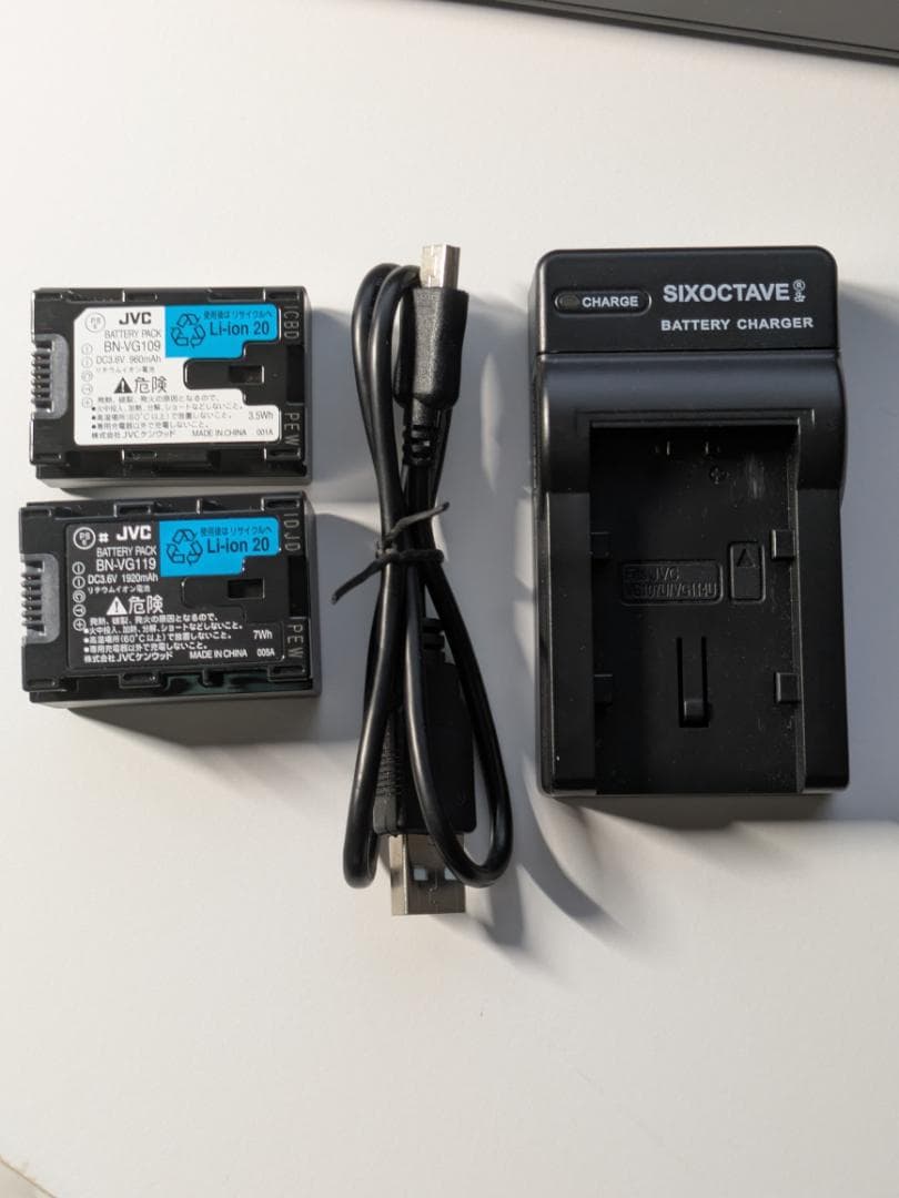 JVC Everio GZ-E880-R ✧✧✧超美品・おまけ付けます✧✧✧