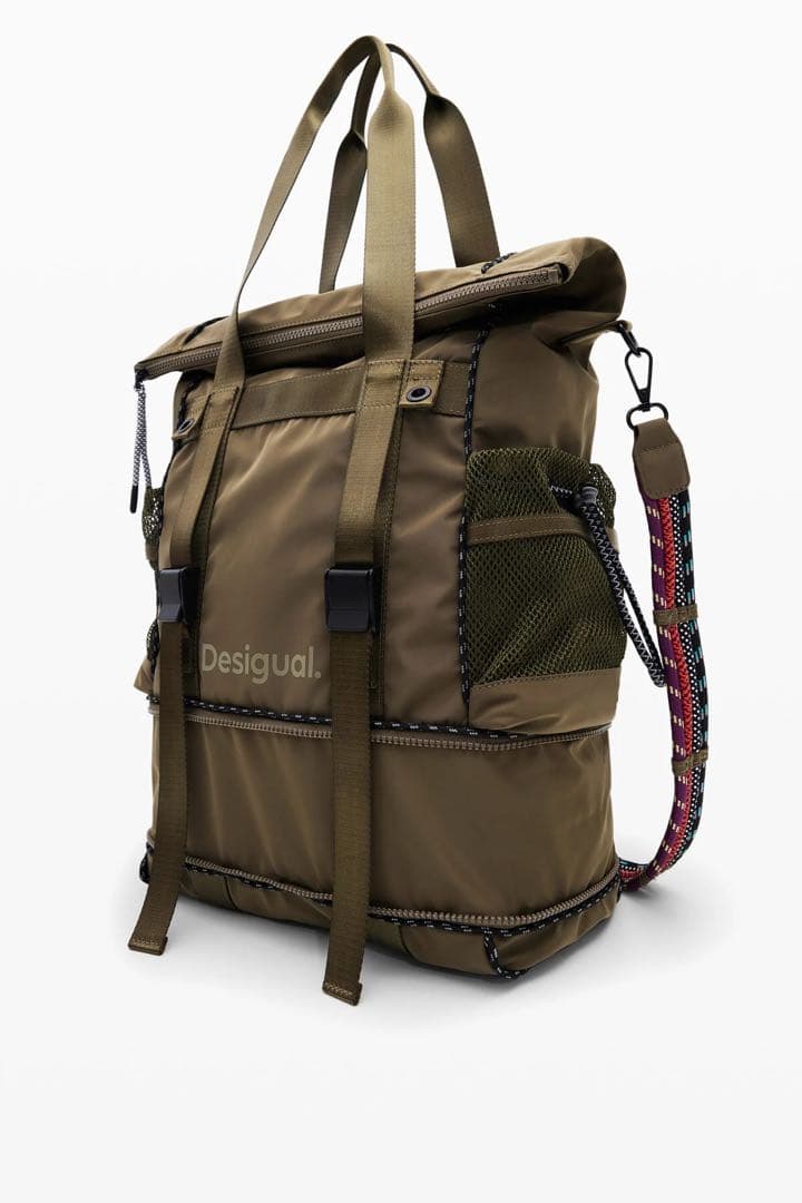 Desigual デジグアル　大型マルチポジションVOYAGERバックパック