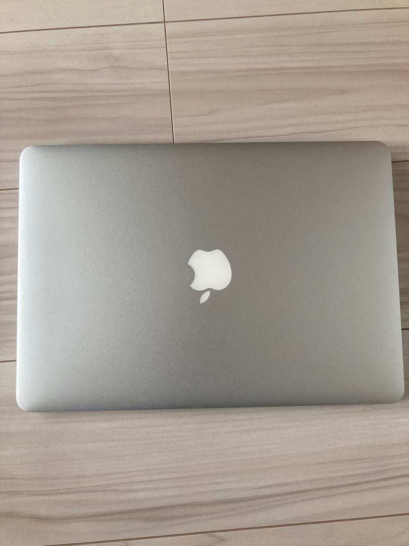 MacBook Air 13インチ 2013年モデル 動作確認済み　充電器付き