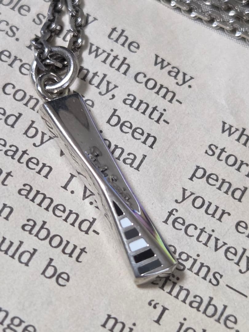 【美品】ポールスミス ツイストネックレス マルチエポ 箱付き シルバー