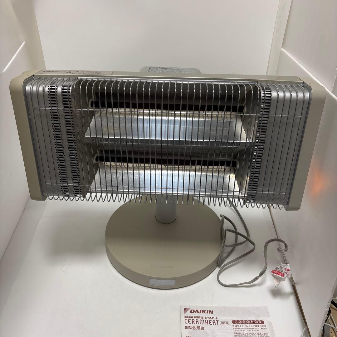 ケ*ー様 ダイキン シーズヒーター ERFT11VSE6 遠赤外線セラムヒート2