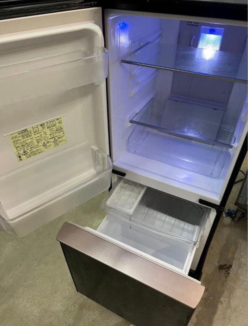 2017年式 137L ガラストップ 冷蔵庫 シャープ SJ-GD14D-B