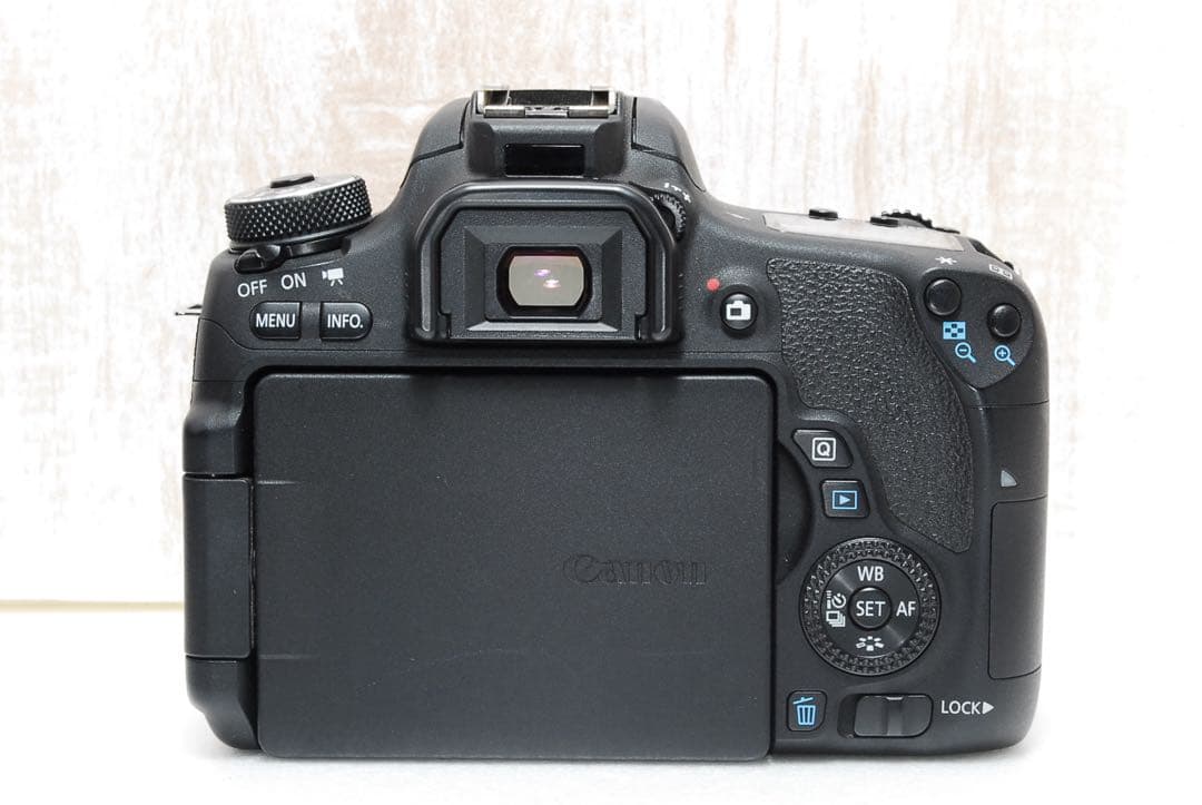 ✨Canon EOS 8000D✨ 2420万画素 一眼レフ Wi-Fi搭載